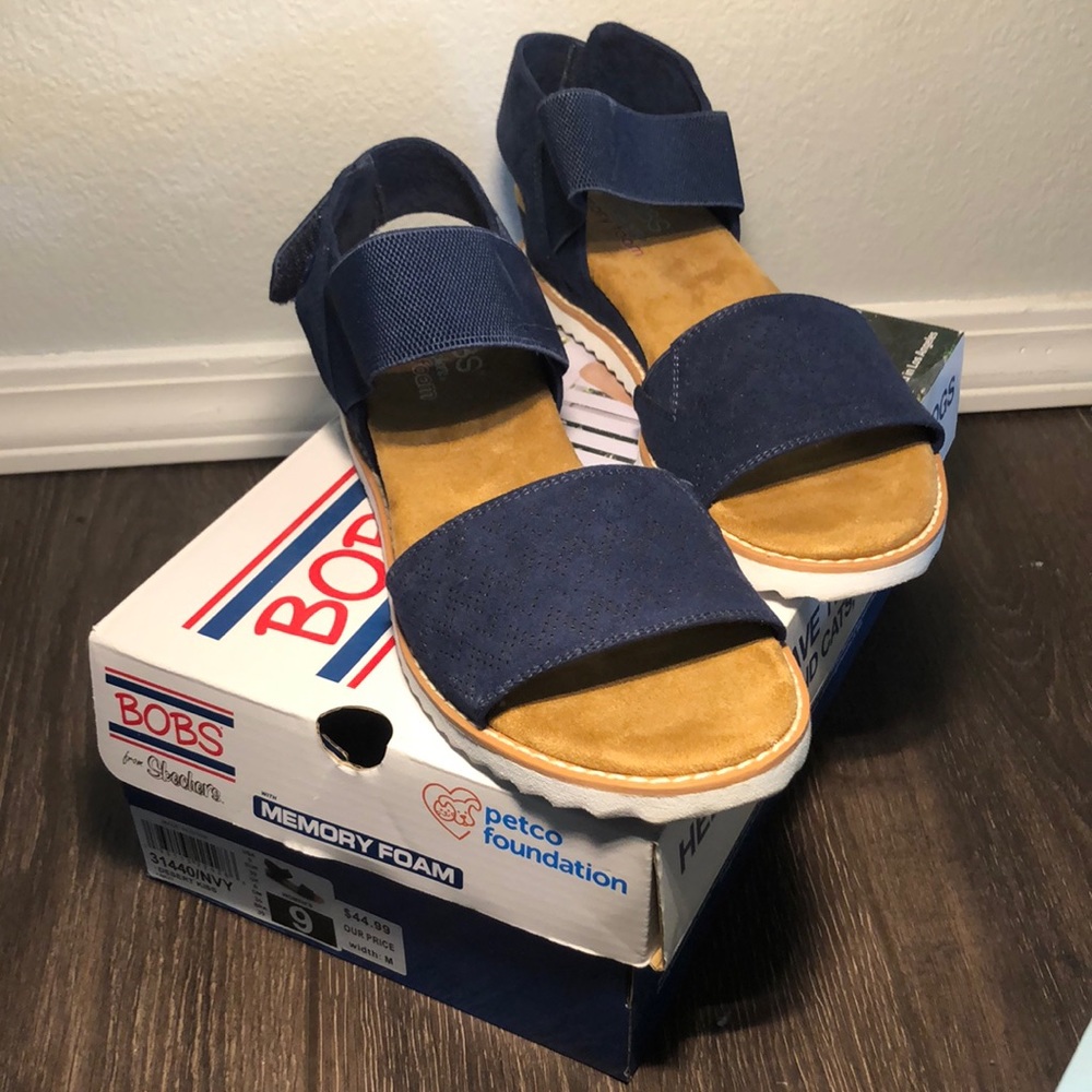 Women’s size 9 Bob’s Sandals. Navy. Worn once.